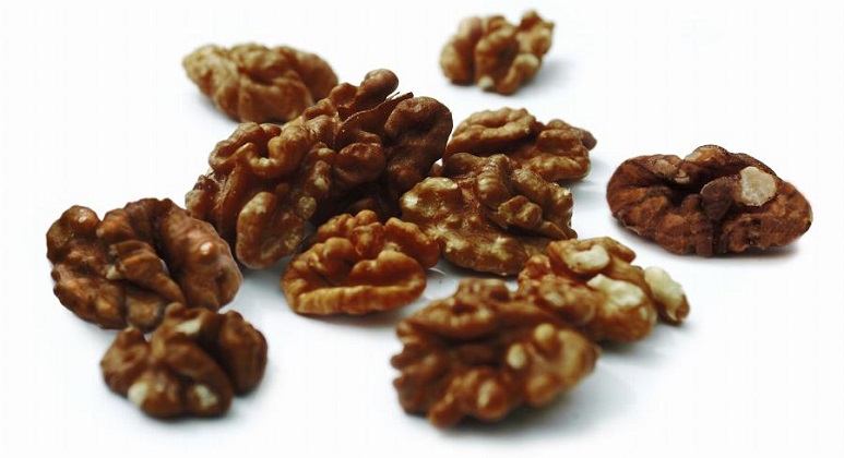 دلایل سیاه شدن گردو