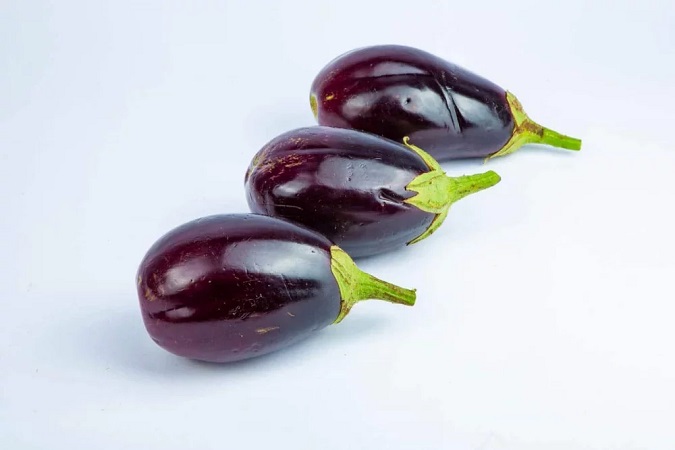 علت تلخی بادمجان و خیار